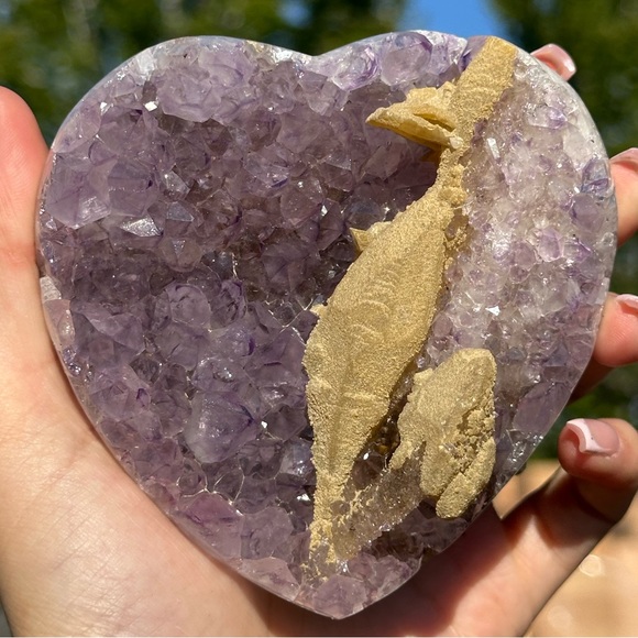 Heart-Shaped Amethyst with Special Crystal Formation,All Products : American Fashion Style Bags On Sale